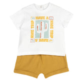 Completo maglietta con pantaloni corti