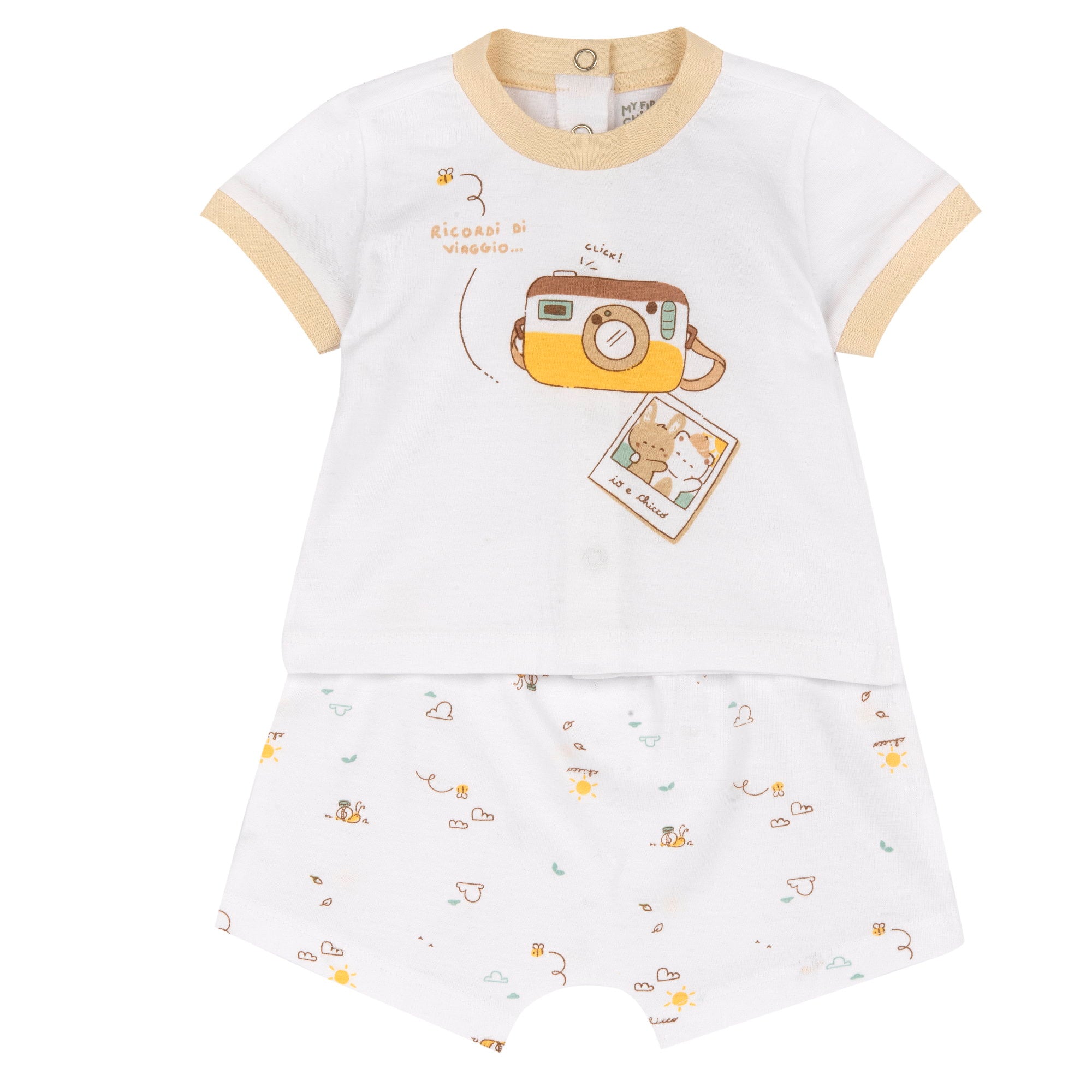 Completo maglietta e pantaloni corti  Colore: BIANCO