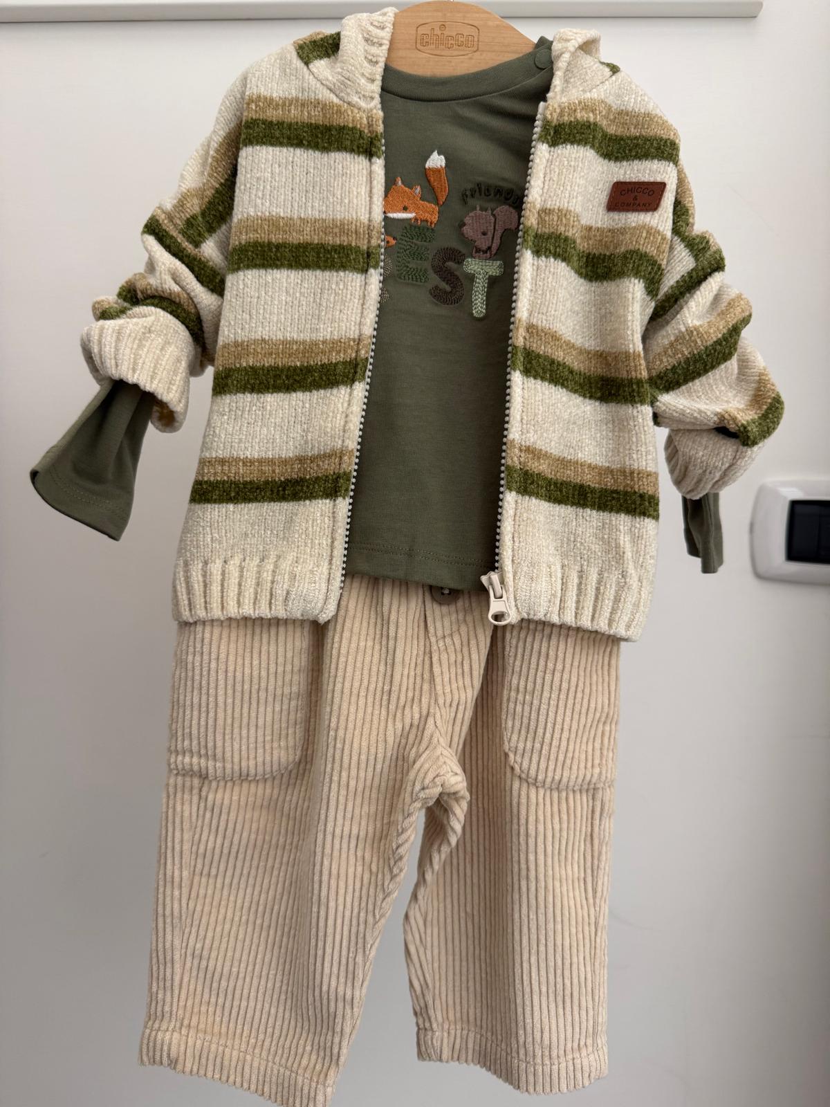Completo con pantalone in velluto "Chicco"